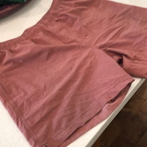 The Brickhouses 5’5” Short Stretch